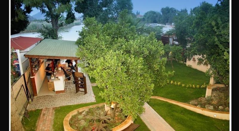 Longhouse Inn Hotel 达利安 外观 照片