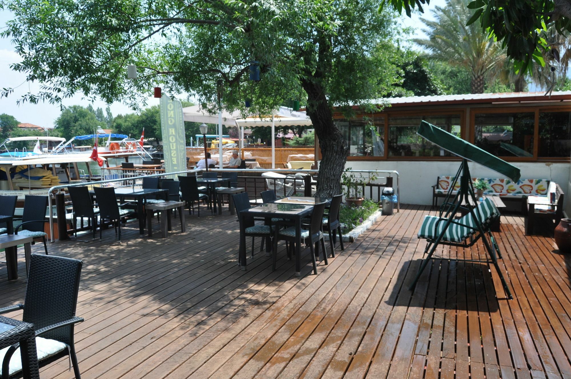 Longhouse Inn Hotel 达利安 外观 照片