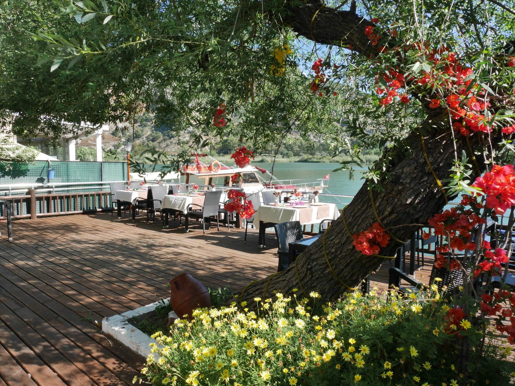 Longhouse Inn Hotel 达利安 外观 照片