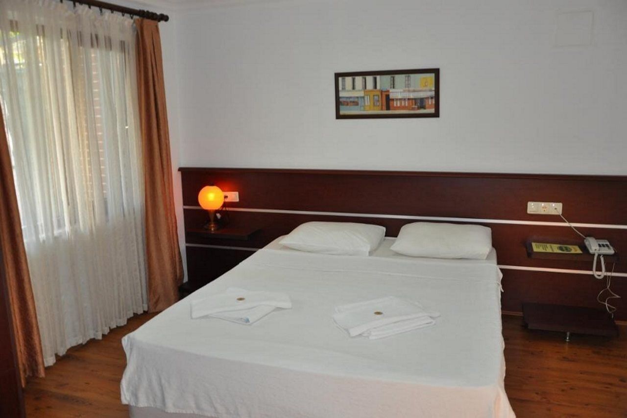 Longhouse Inn Hotel 达利安 外观 照片
