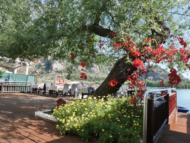 Longhouse Inn Hotel 达利安 外观 照片